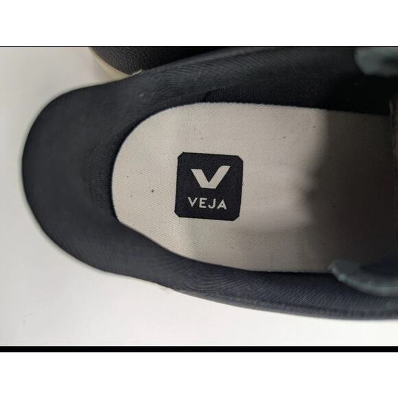 Veja Campo Black Leather EU 42.5 / US Women’s 11 – Clean Minimalist Sneaker - Picture 4 of 8